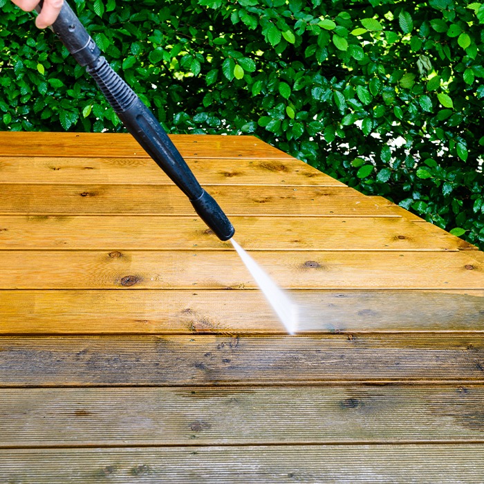 Deck and Fence Wash Services by Elite Pressure Washing