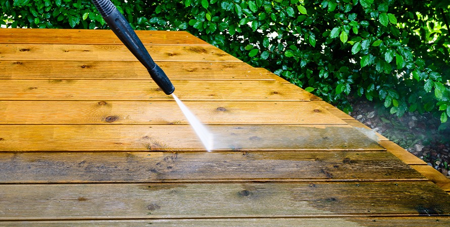 Deck and Fence Washing Services by Elite Pressure Washing Deck and Fence Washing Services by Elite Pressure Washing